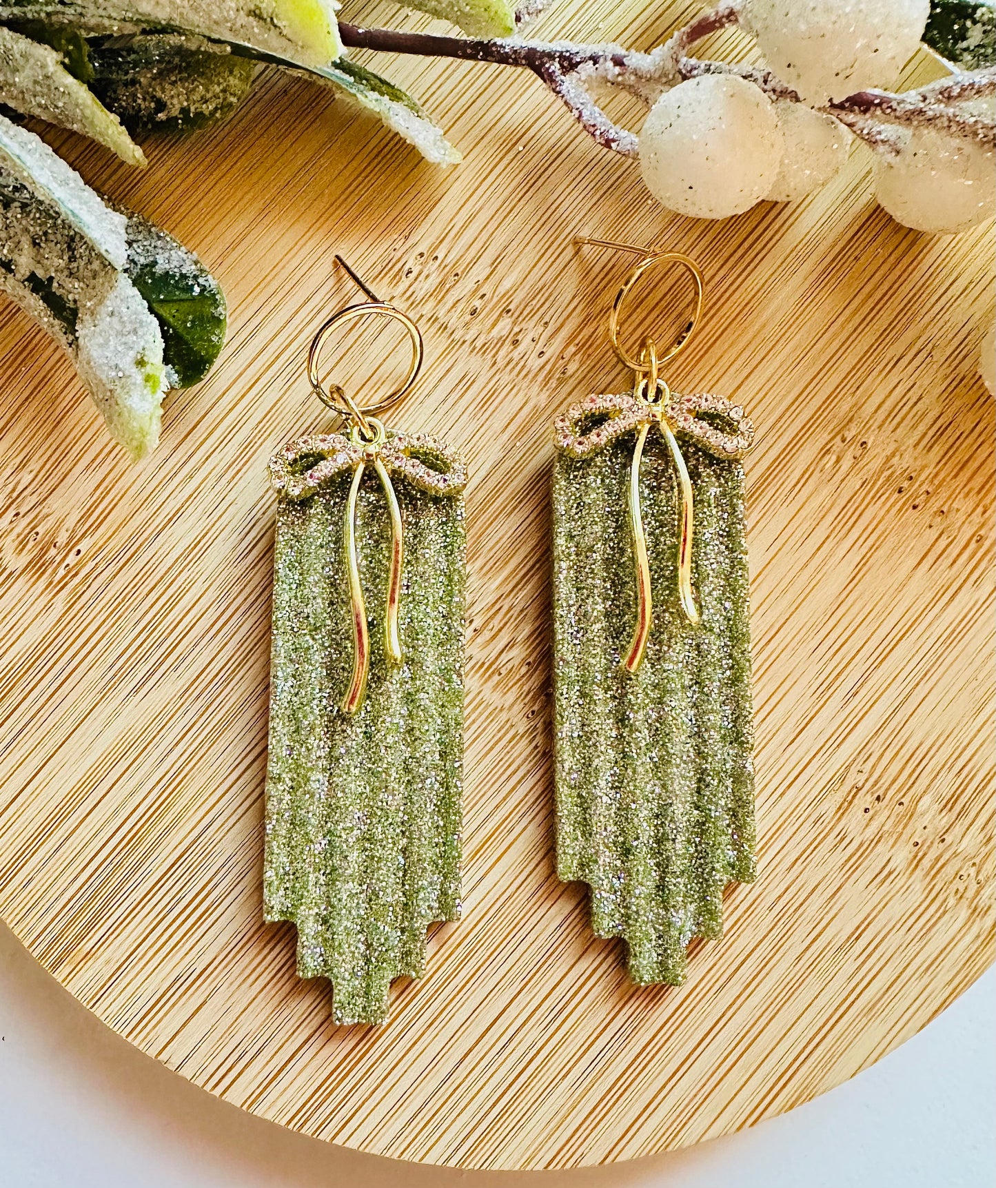 Gold Bow Cascade Drops